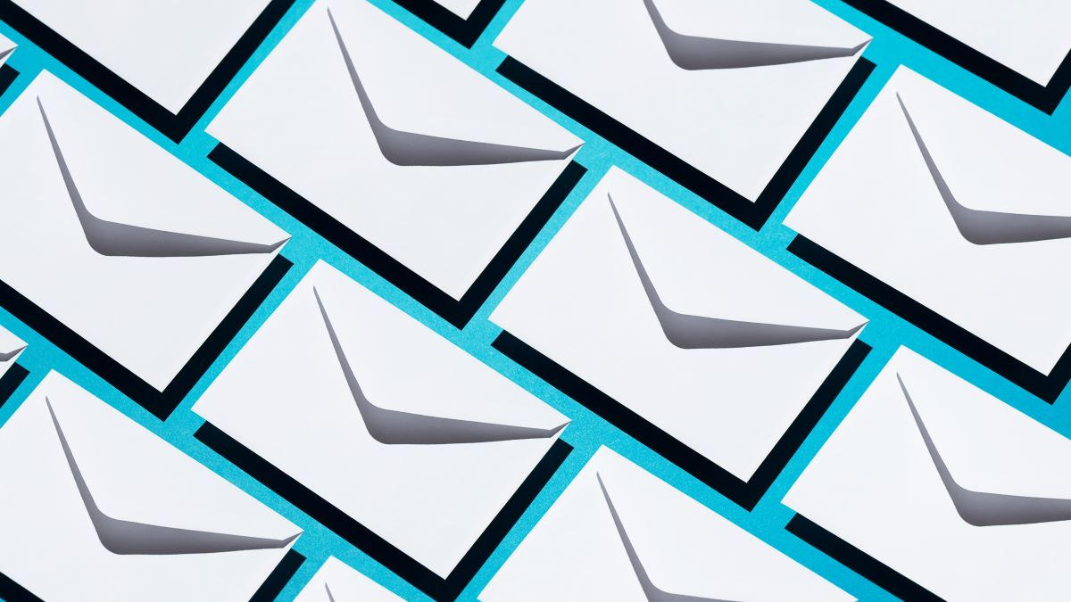 Email Marketing Benchmarks: A Guide for B2B Manufacturers