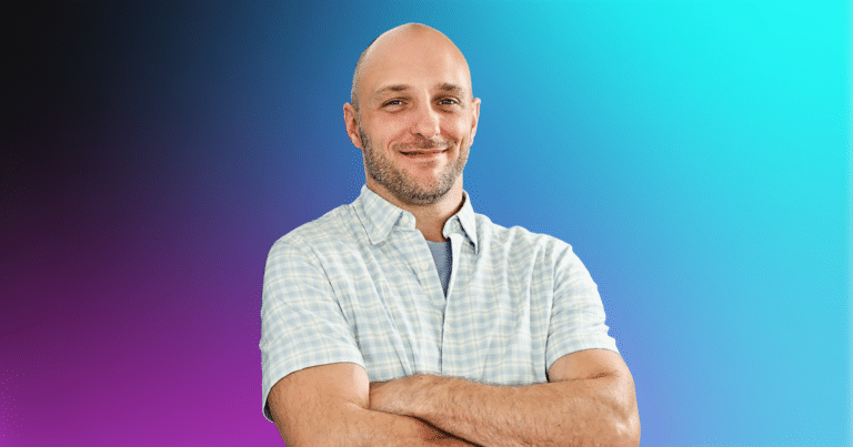 Image of Scott Foster on a gradient background.